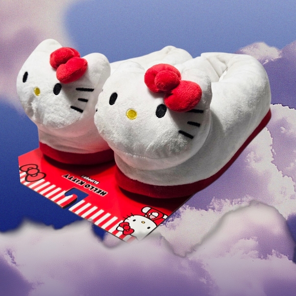 Sanrio Shoes - NEW Hello Kitty Women's White and Red Slippers Shoe Size 7-8 M-L NWT